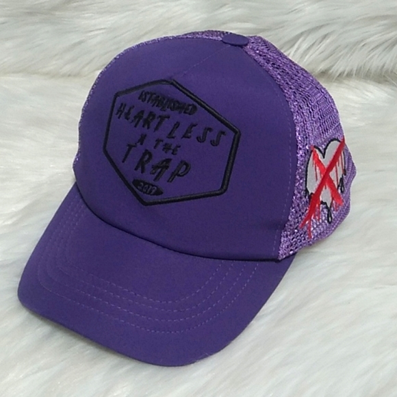 NWOT! RARE! Heartless N The Trap 2019 Custom Snap Back Mesh Hat